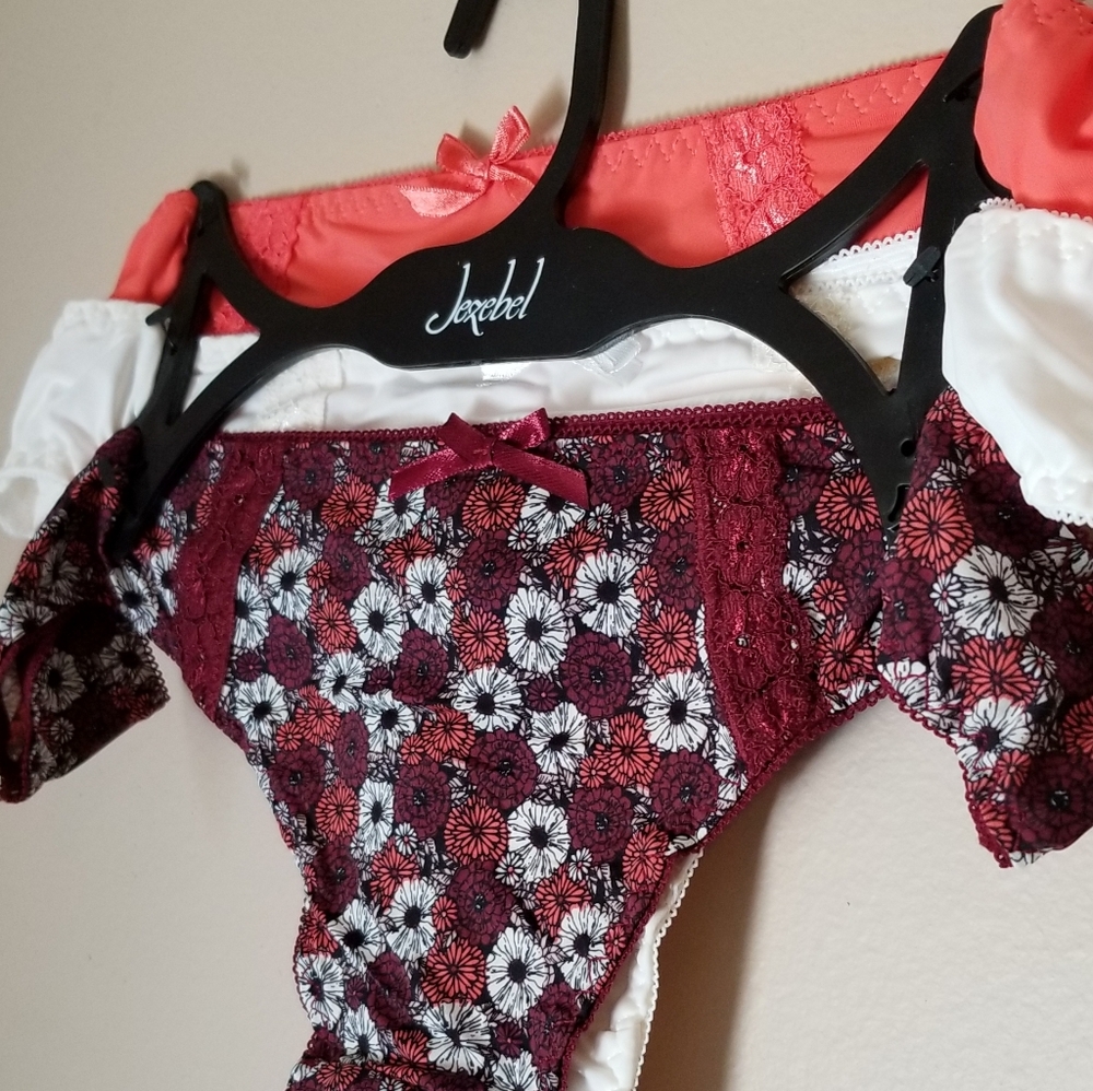 Women's Micro Lace Inset Thong set, NEW tags